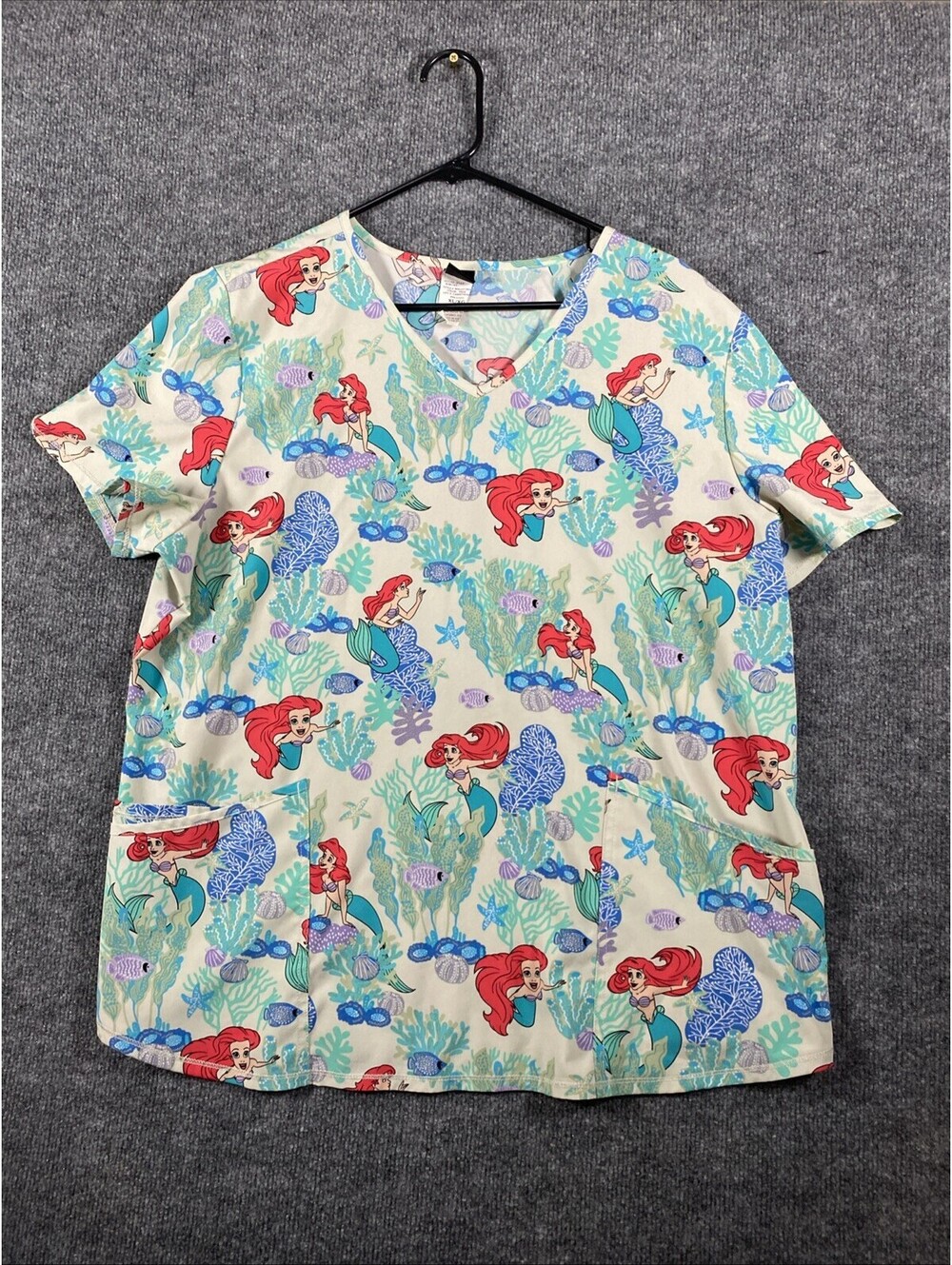 Disney Little Mermaid Ariel Women's Scrub Top Size XL ac